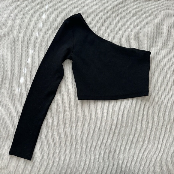 Princess Polly Brianna Black One-Shoulder Top Size 2 - Picture 4 of 8